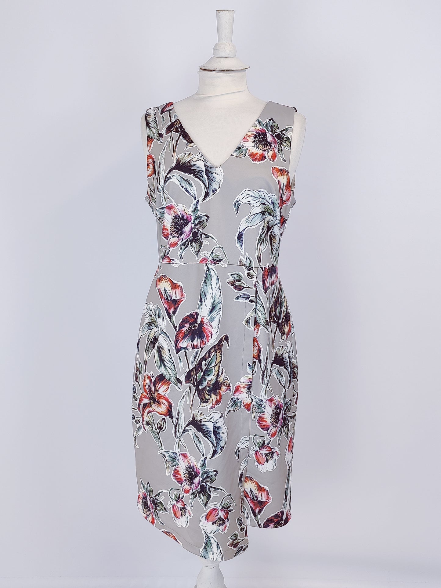 Rowen Avenue Wrap Bodice Floral Dress