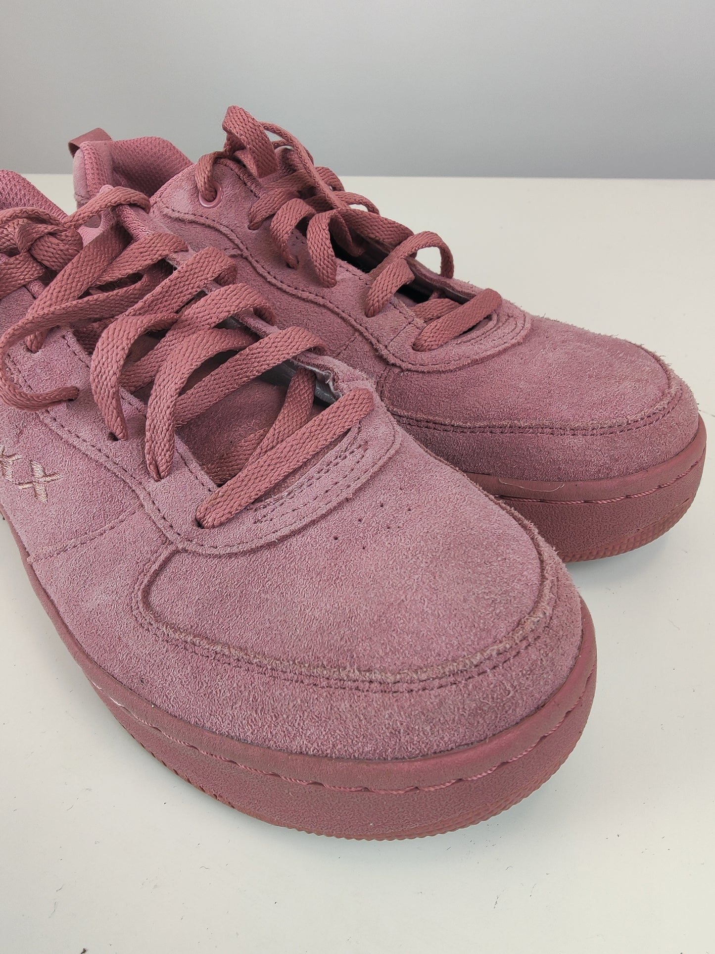 Skechers / SKX Pink Suede Trainers