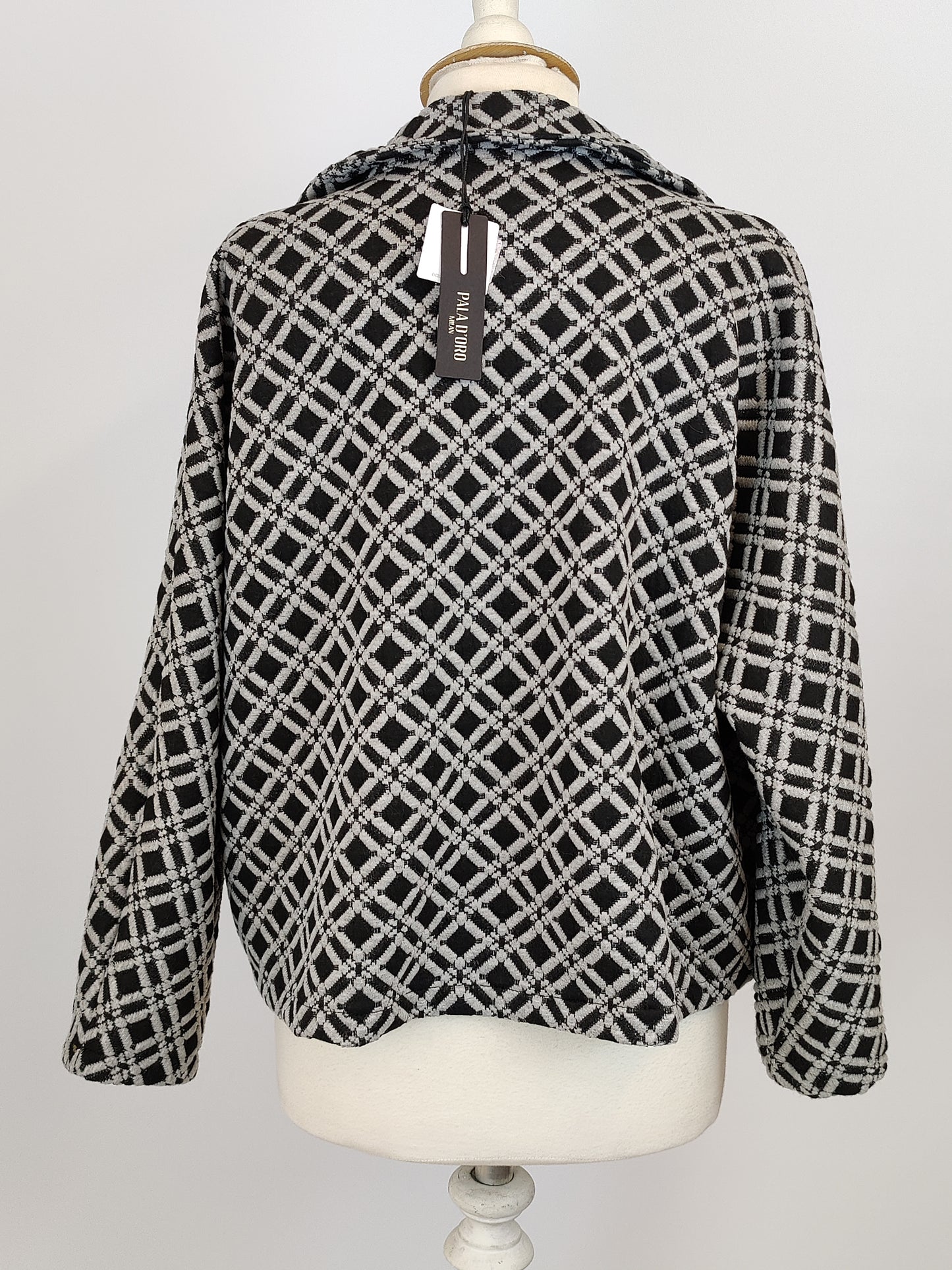 Pala D'Oro Black Textured Short Jacket