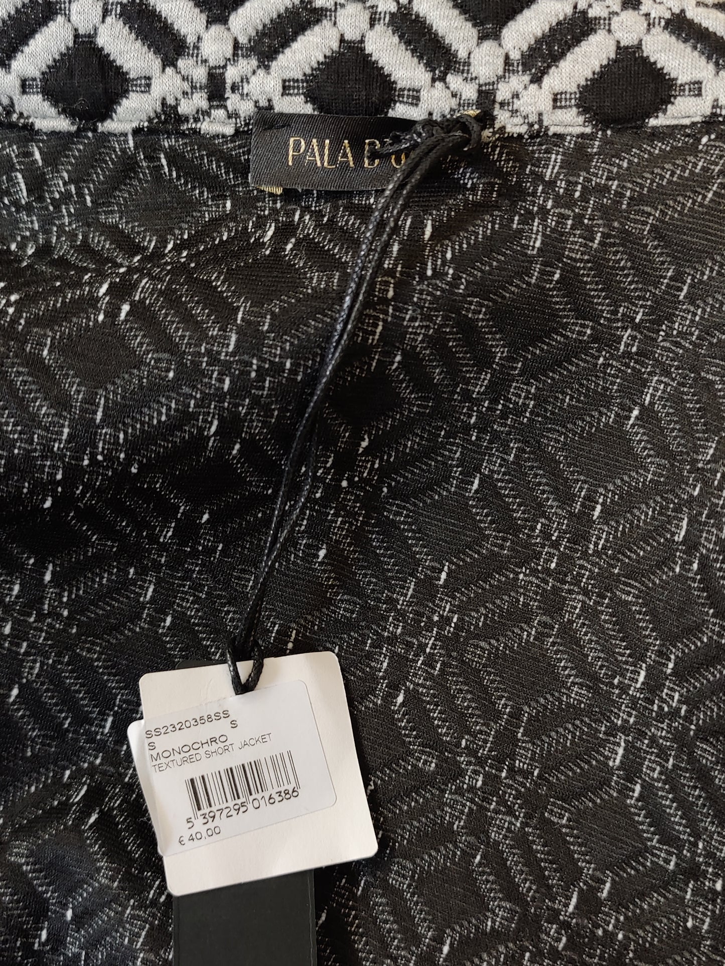 Pala D'Oro Black Textured Short Jacket