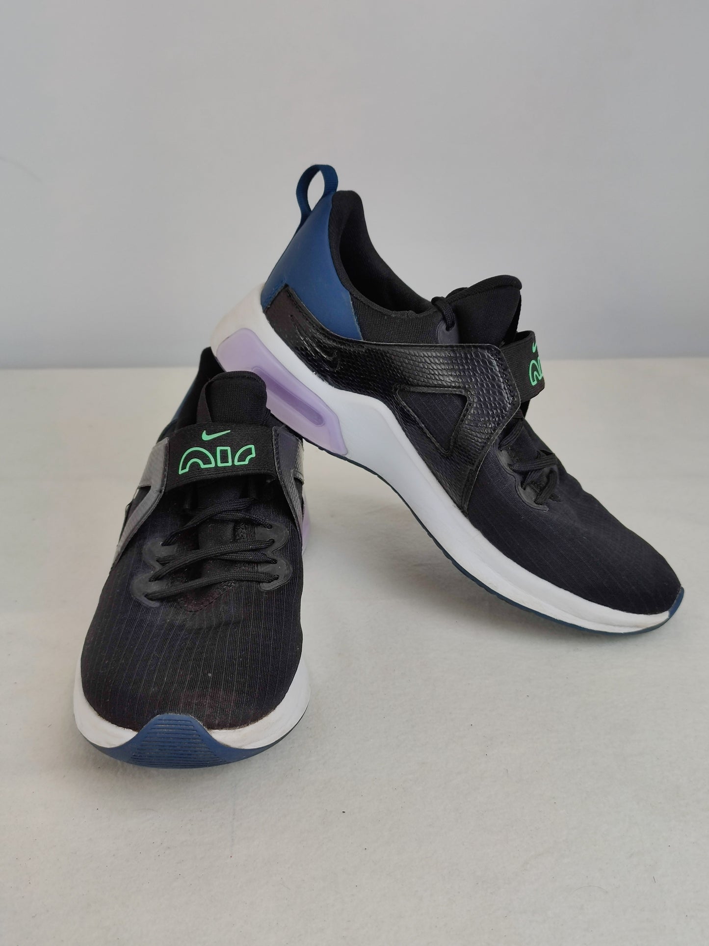 Nike Women's Air Max Bella 5 Trainers