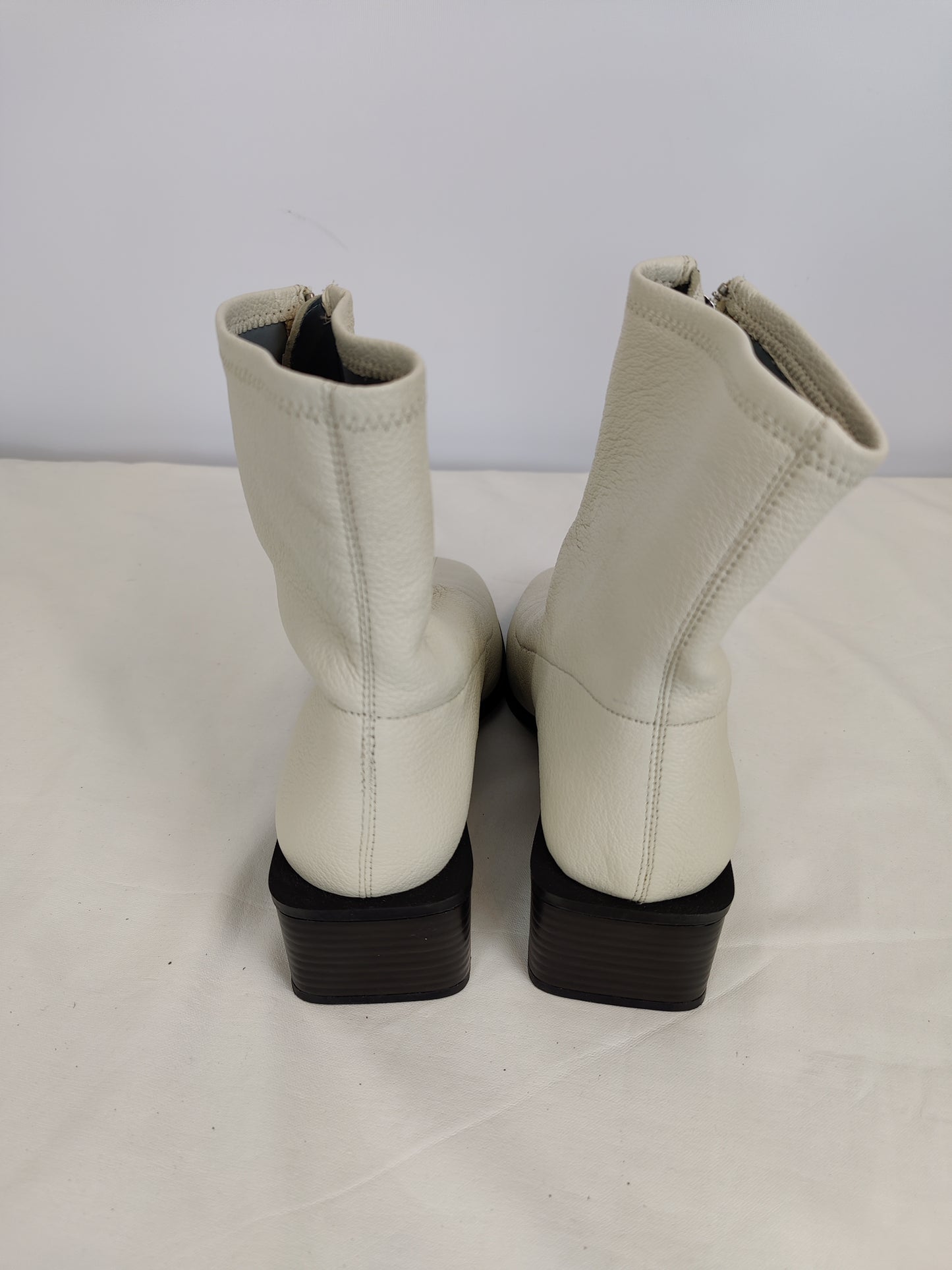 Mango Zipped Leather Ankle Boots