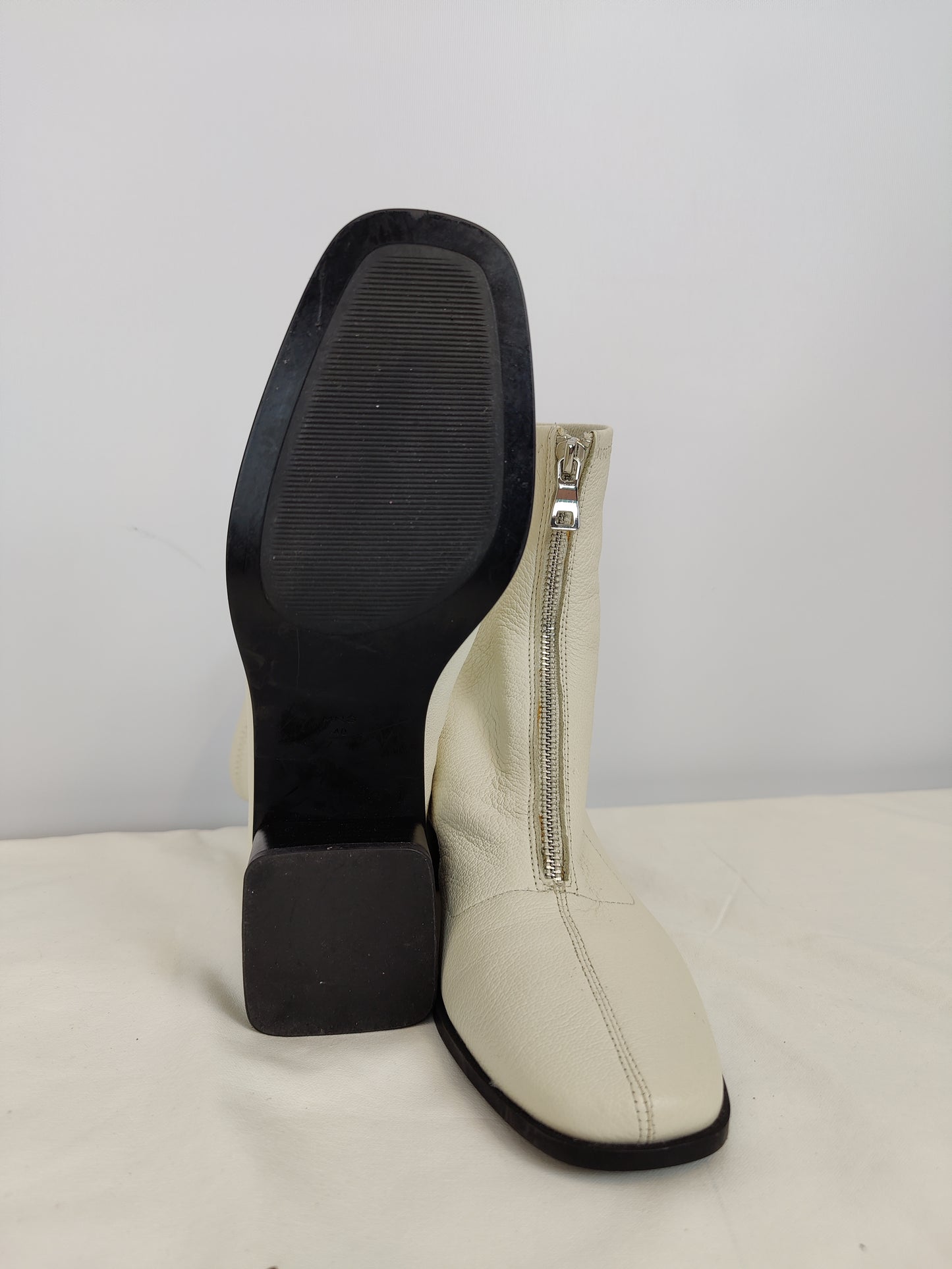 Mango Zipped Leather Ankle Boots