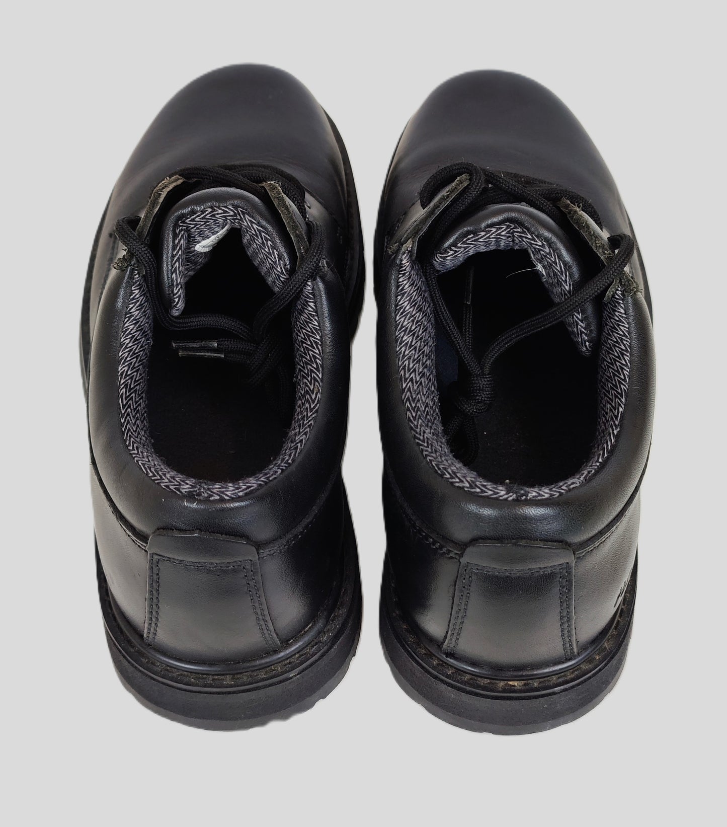 Peter Storm "Pennines" Walking Shoes-Black