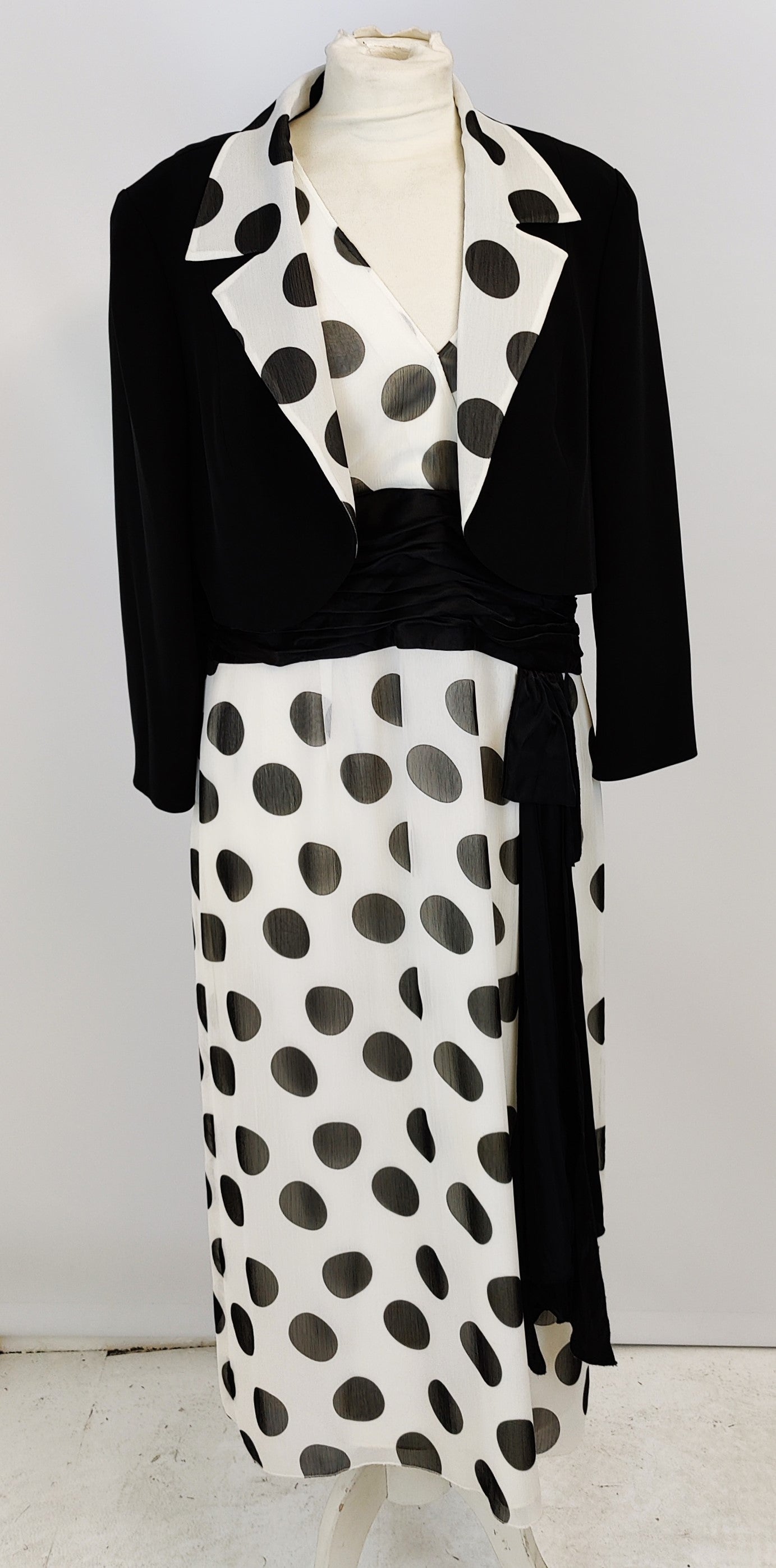 Condici "Mother of the Bride" Dress and Jacket Outfit - Black and White