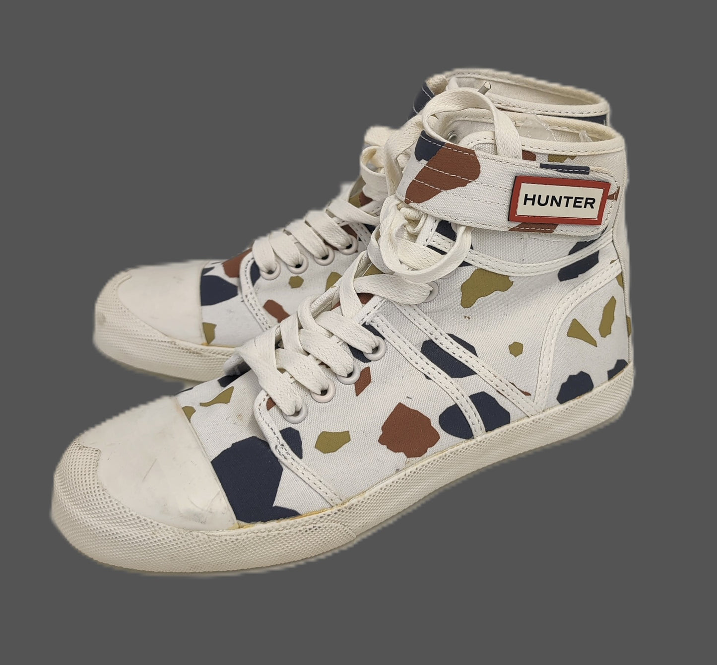 Hunter Terrazzo Canvas Sneakers - white and camouflage