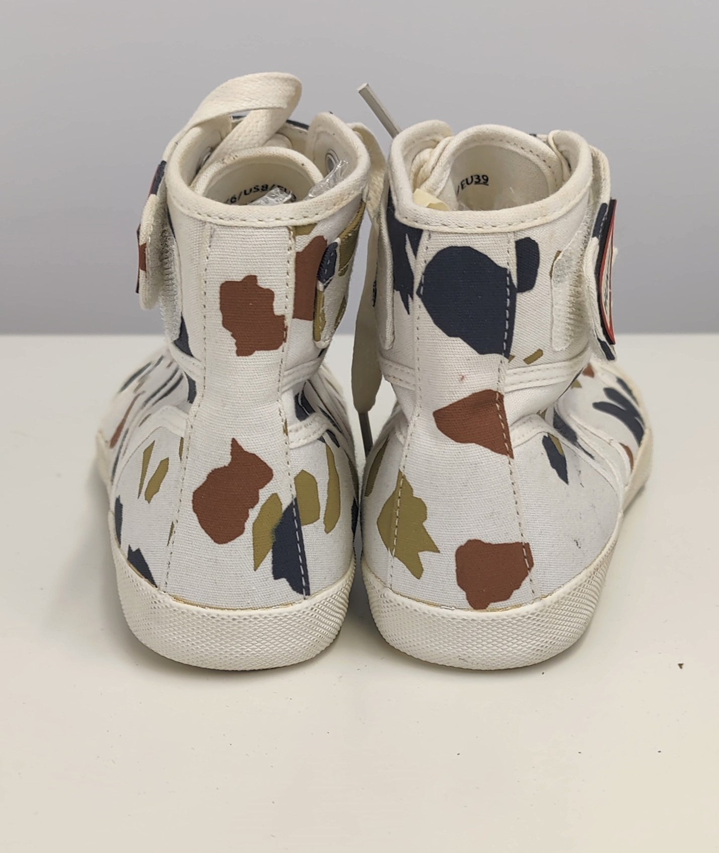 Hunter Terrazzo Canvas Sneakers - white and camouflage