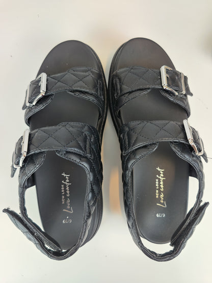 New Look Black Quilted Chunky Footbed Sandals