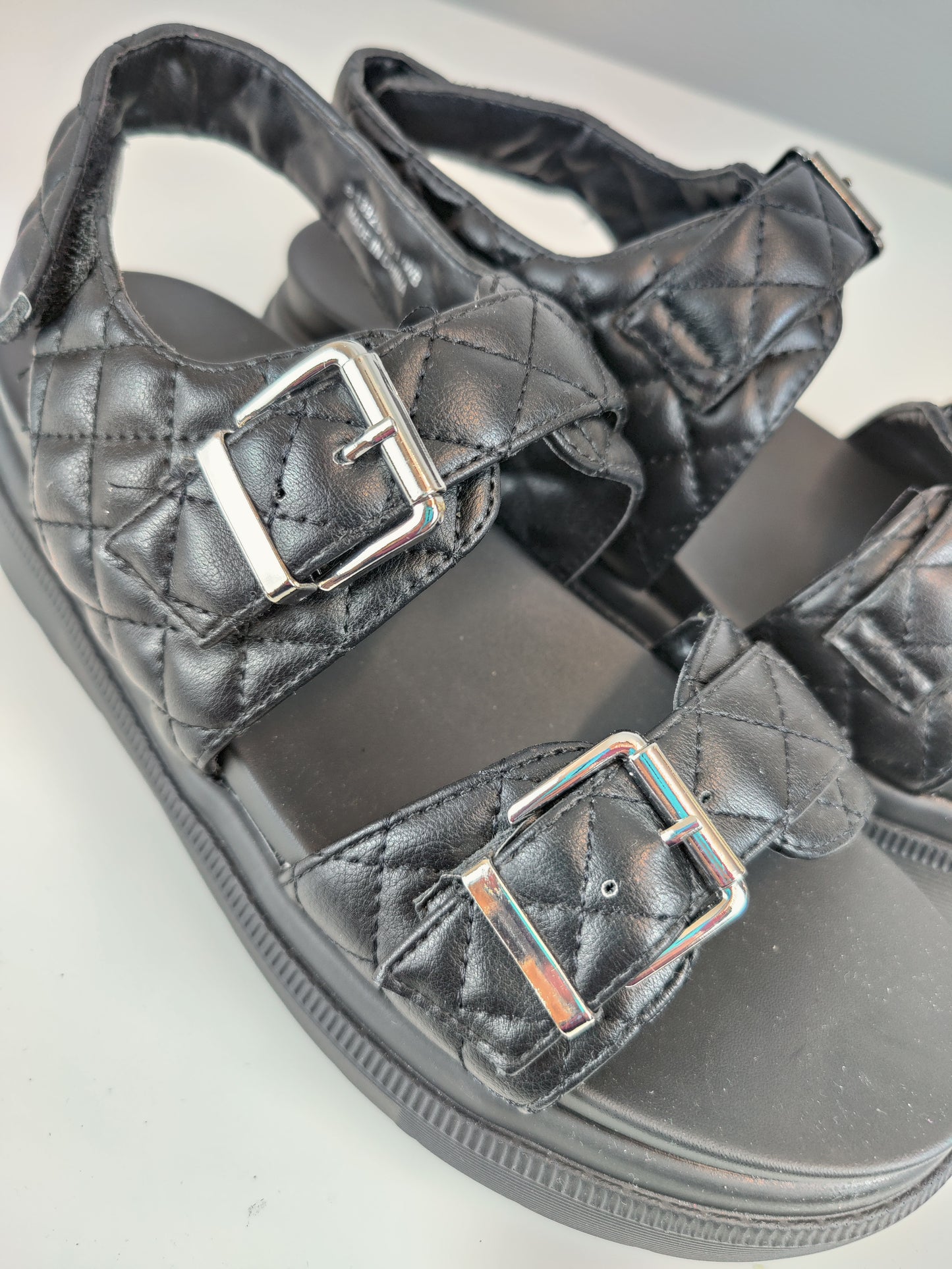 New Look Black Quilted Chunky Footbed Sandals