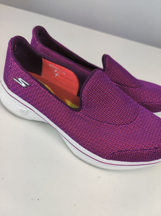 Skechers GOGA Max