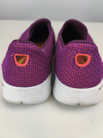 Skechers GOGA Max
