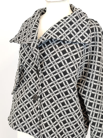 Pala D'Oro Black Textured Short Jacket