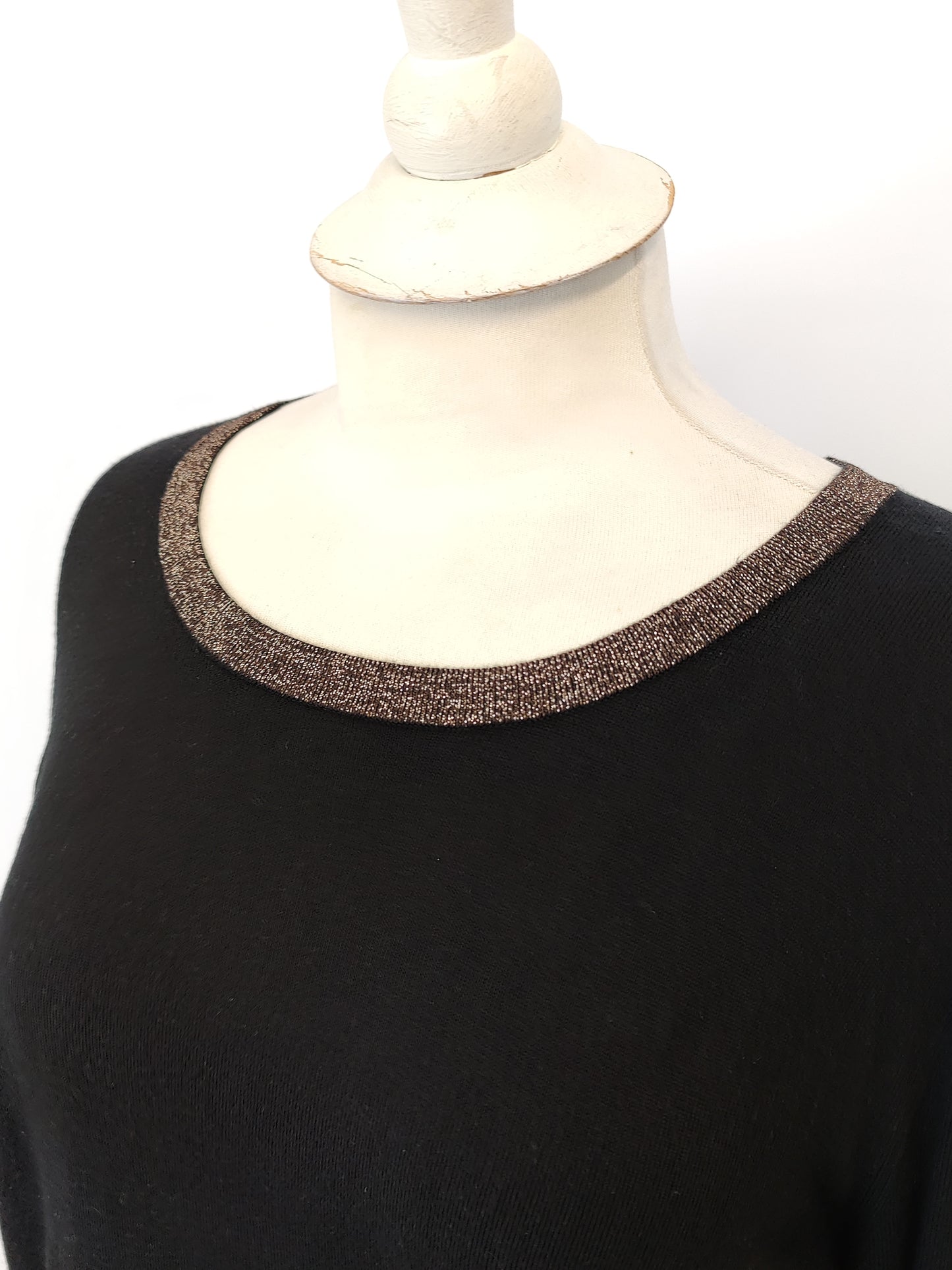 Por Moi Rosie Colourblock Black Knit with Rose Gold Trim