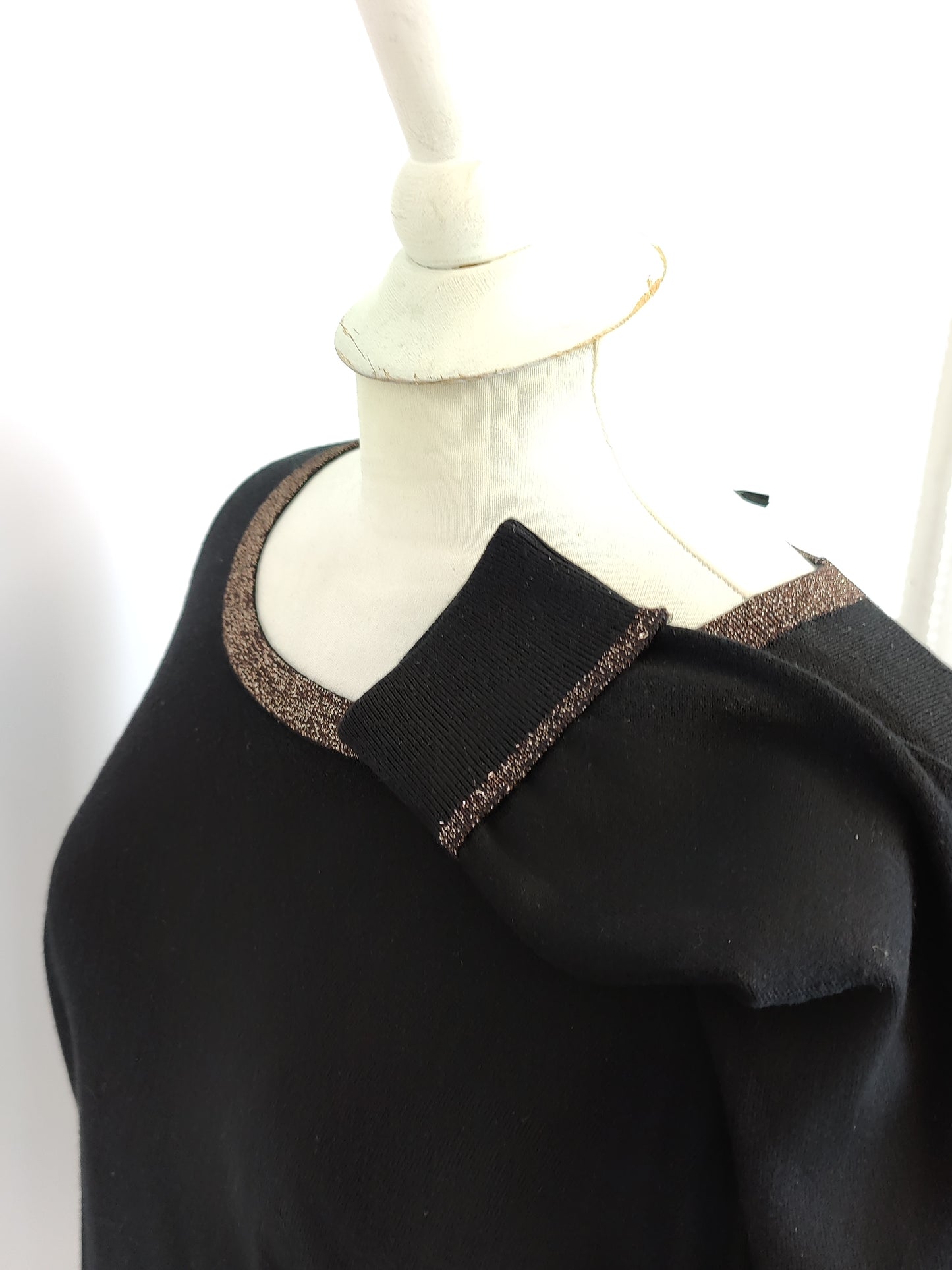 Por Moi Rosie Colourblock Black Knit with Rose Gold Trim