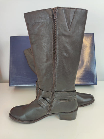 Lunar Brown Knee High Boots
