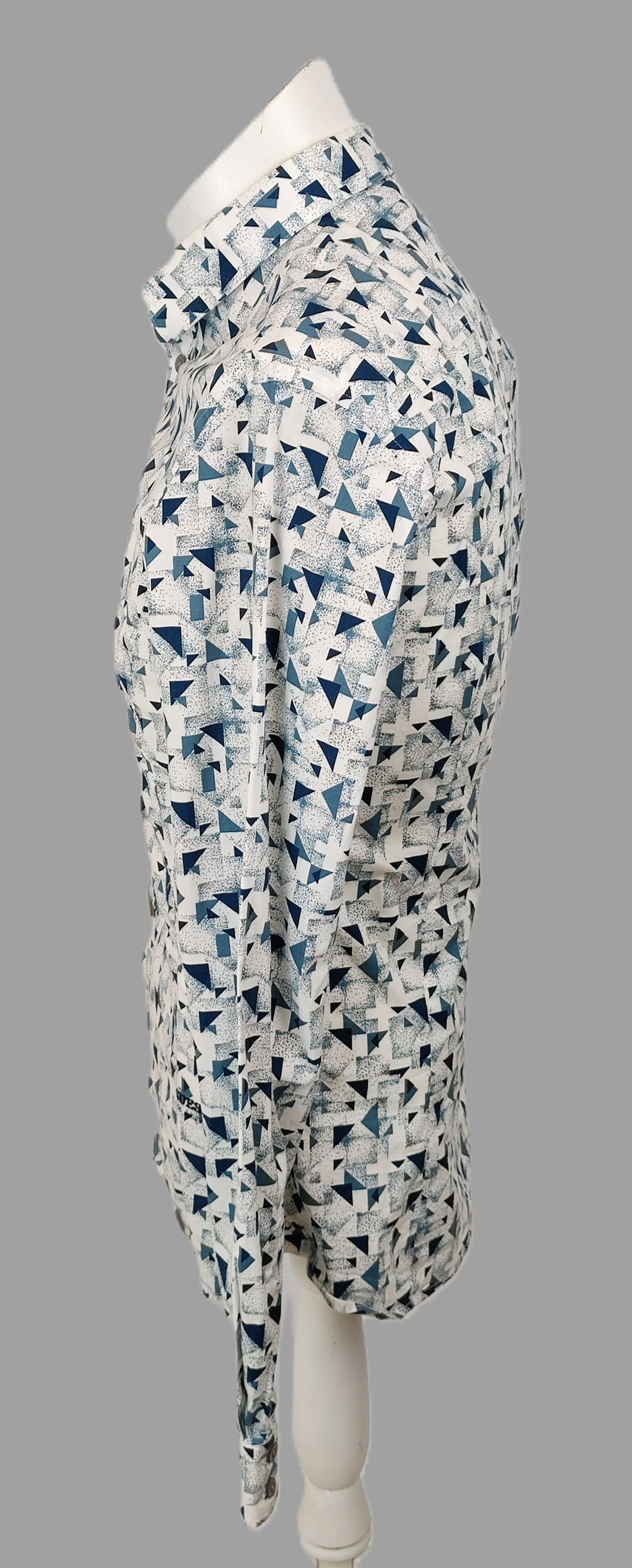 Guess Men's Button-Down Shirt-White with Blue Geometric Pattern