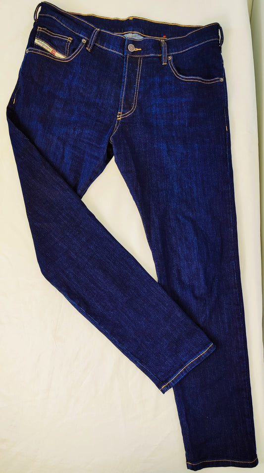Diesel Industry "D Yennox" Tapered Jeans -Dark Navy