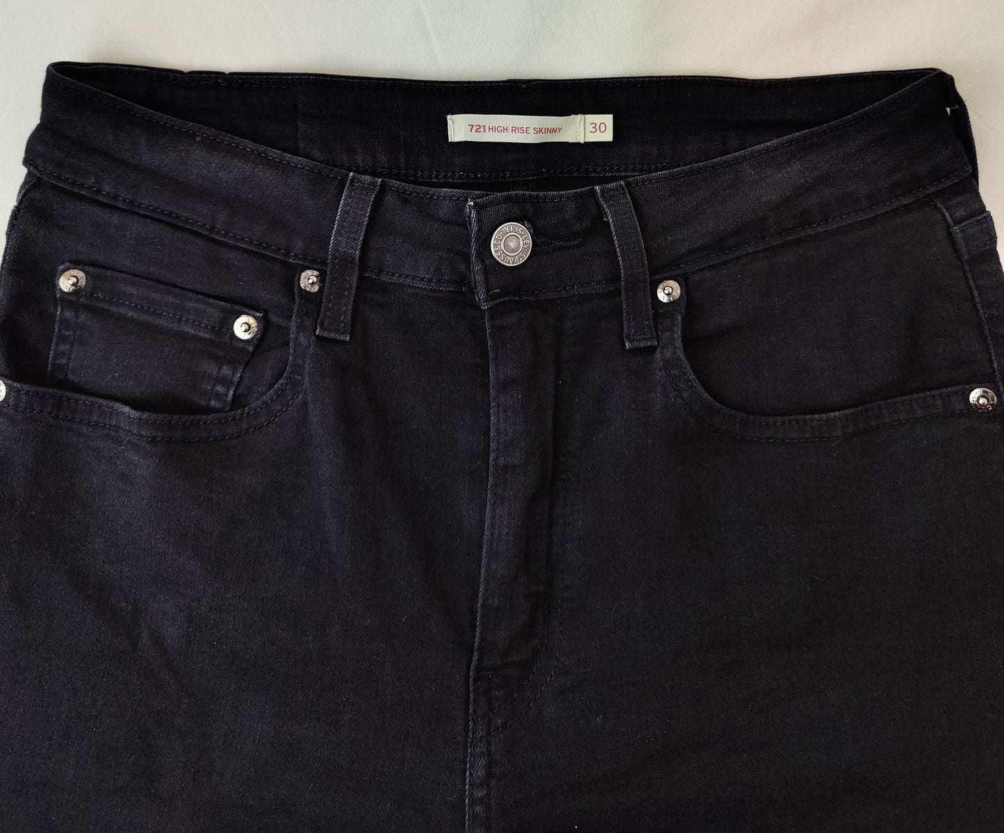 Levi's 721 High Rise Skinny Jeans - Black
