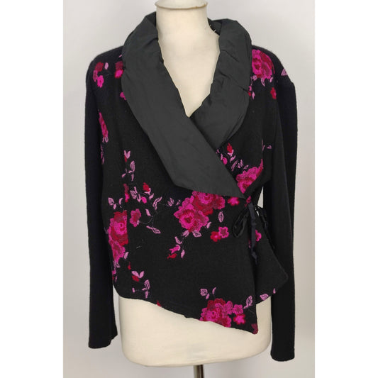 Verse Wrap Top Jacket - Black/Pink