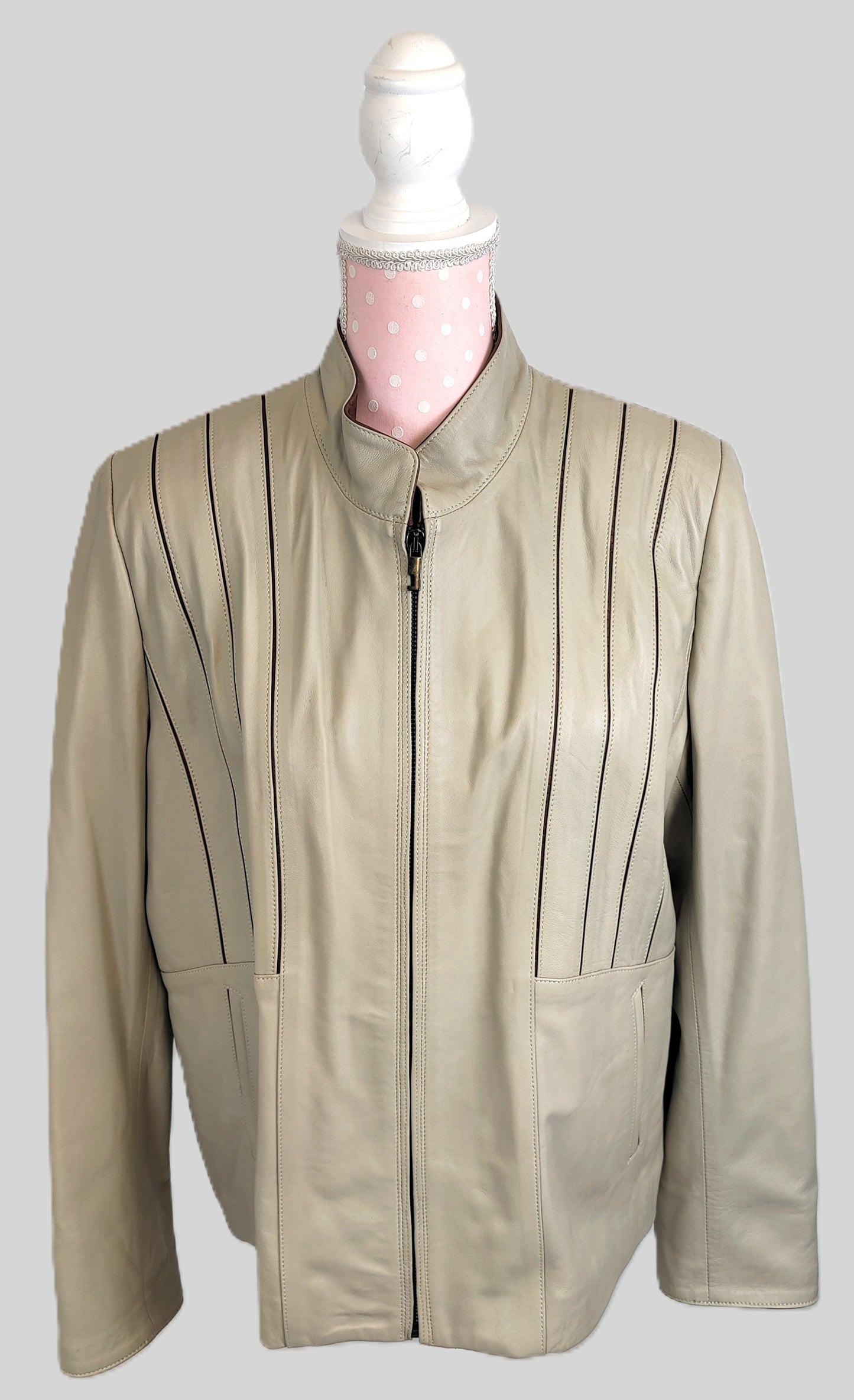 Moda Piel Short Soft Leather Jacket